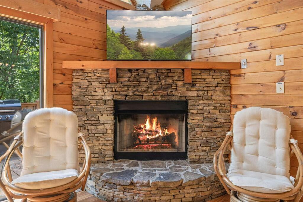 פיג'ן פורג' 1 Min To The Parkway Spacious Cabin W 3 Suites And Extra Bedroom! מראה חיצוני תמונה